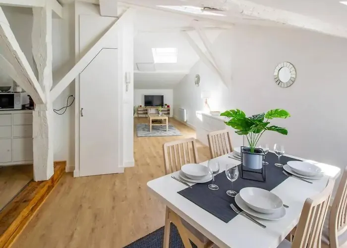 Le Nid Douillet • Proche Metro • Quartier St-aubin *